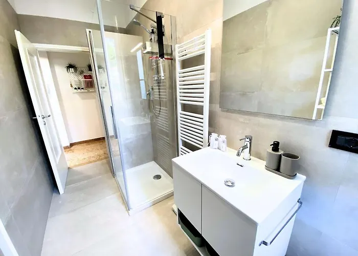 Modern Two-room With Free Parking