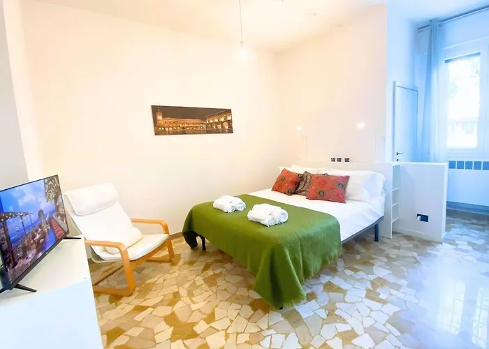 Lägenhet Modern Two-room With Free Parking